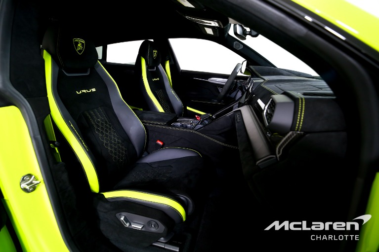 Used-2024-Lamborghini-Urus-Performante