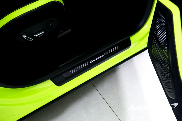 Used-2024-Lamborghini-Urus-Performante