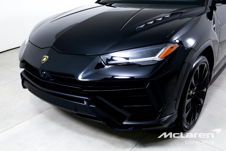 Used-2024-Lamborghini-Urus-S