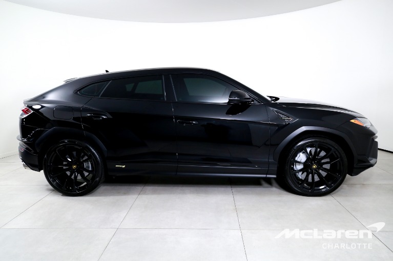 Used-2024-Lamborghini-Urus-S