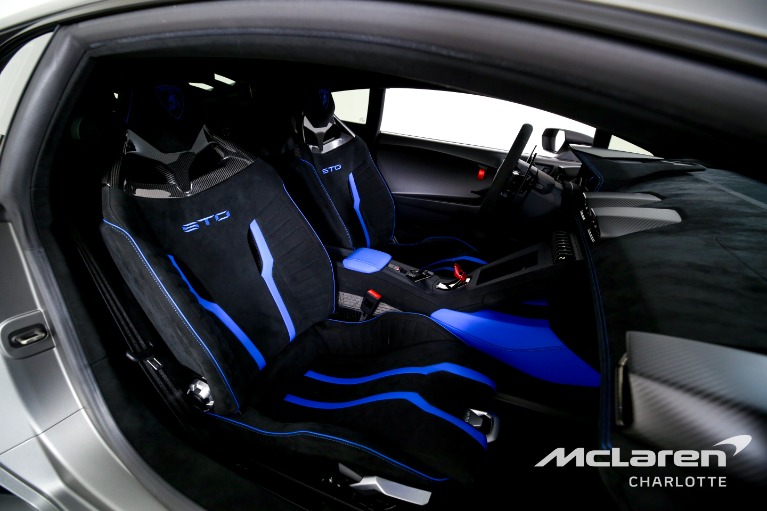Used-2021-Lamborghini-Huracan-STO