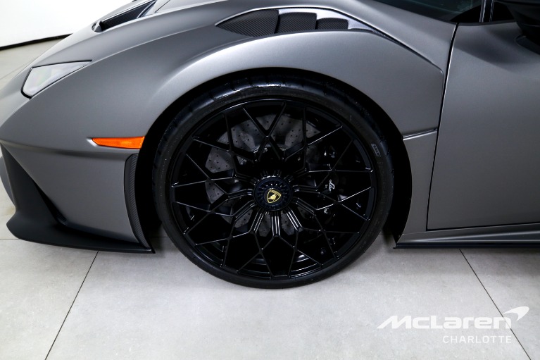 Used-2021-Lamborghini-Huracan-STO