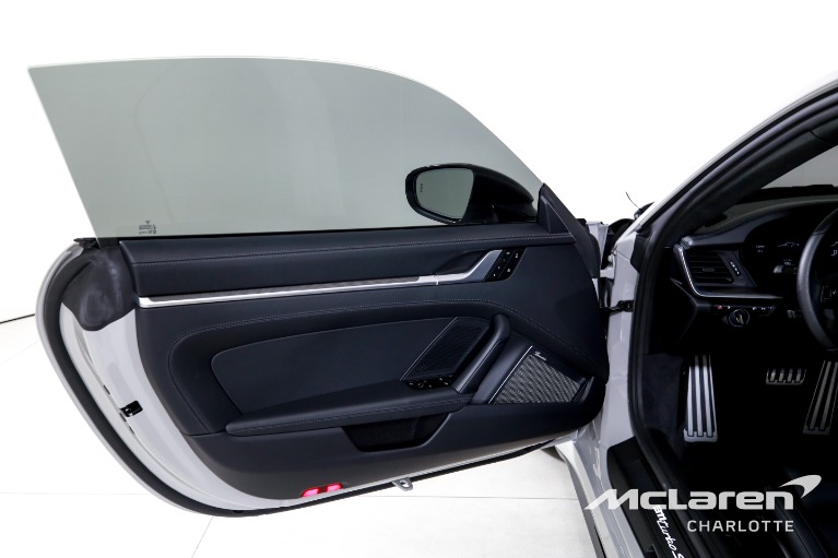 Used-2025-Porsche-911-Turbo-S