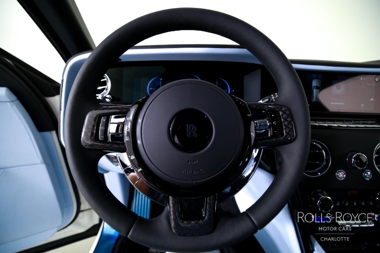 New-2027-Rolls-Royce-Black-Badge-Cullinan