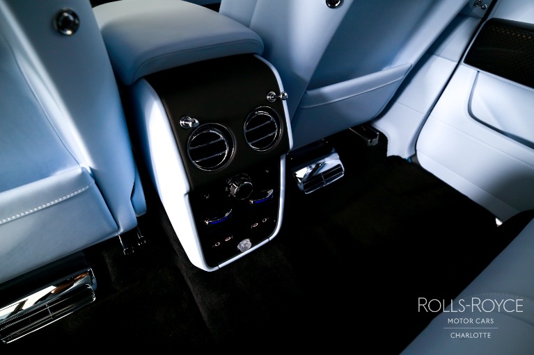 New-2027-Rolls-Royce-Black-Badge-Cullinan