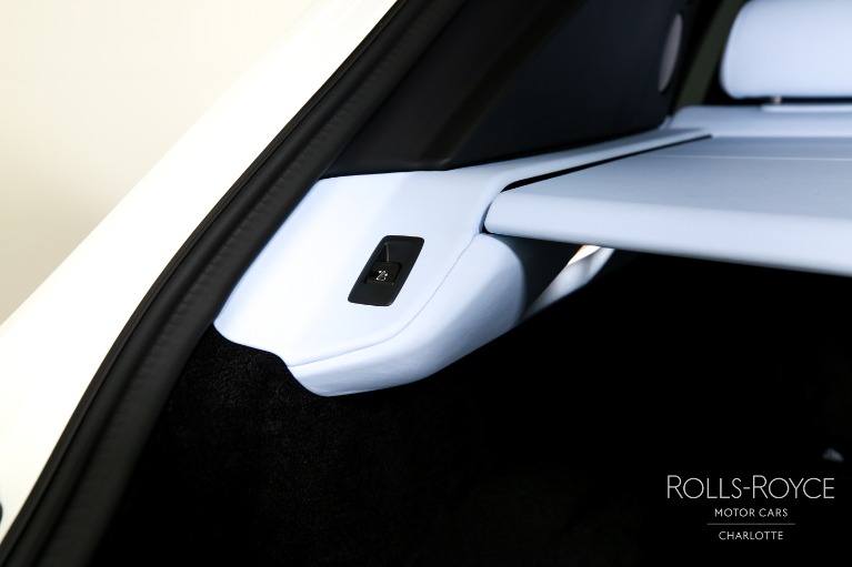 New-2027-Rolls-Royce-Black-Badge-Cullinan