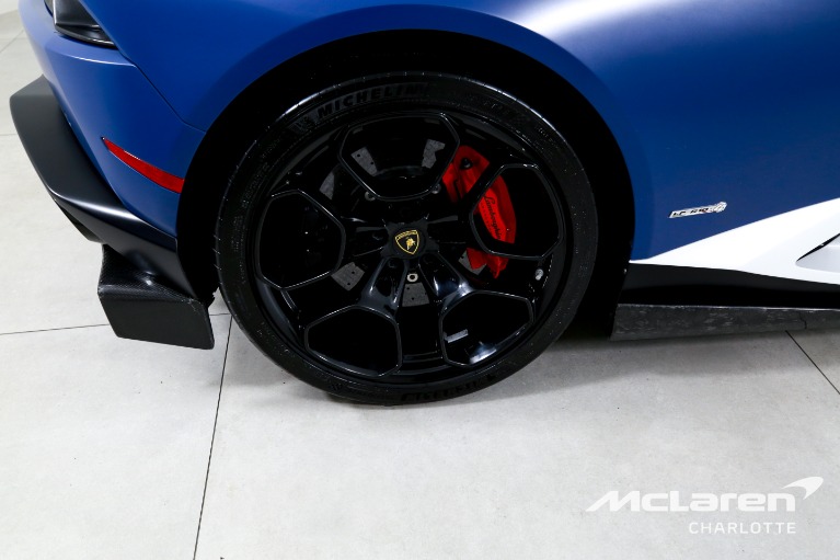 Used-2017-Lamborghini-Huracan-LR-610-4-AVIO-63