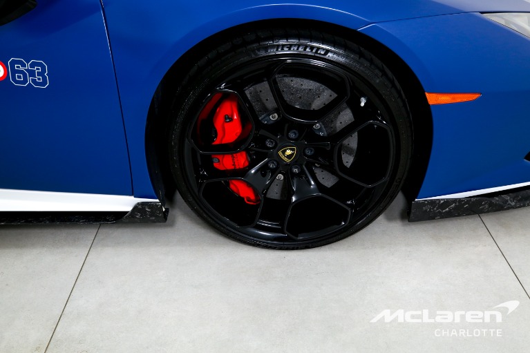 Used-2017-Lamborghini-Huracan-LR-610-4-AVIO-63