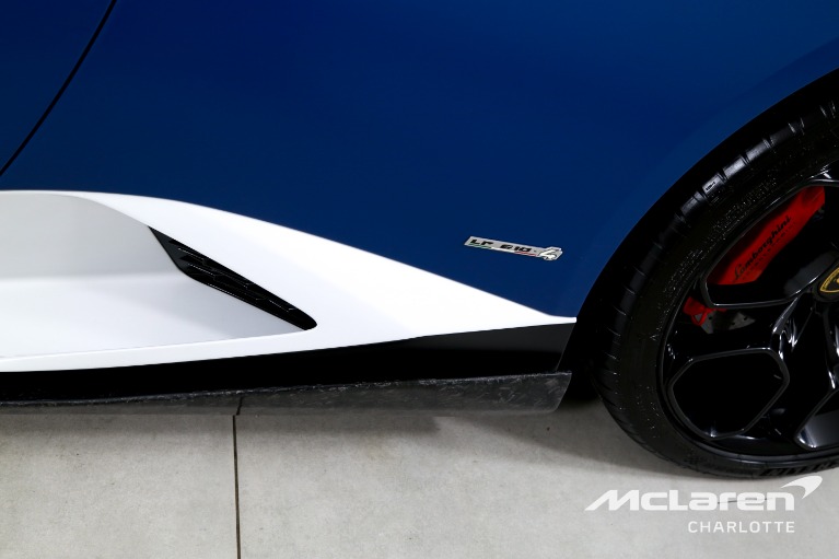 Used-2017-Lamborghini-Huracan-LR-610-4-AVIO-63