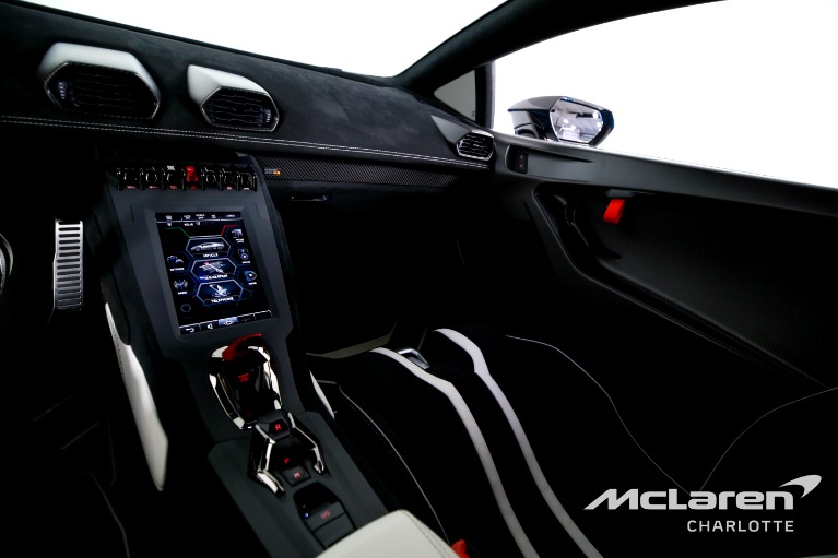 Used-2022-Lamborghini-Huracan-STO