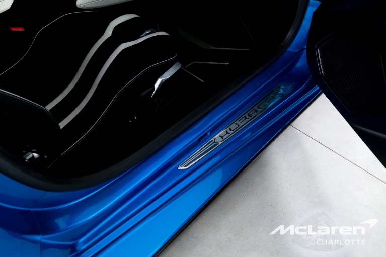Used-2022-Lamborghini-Huracan-STO