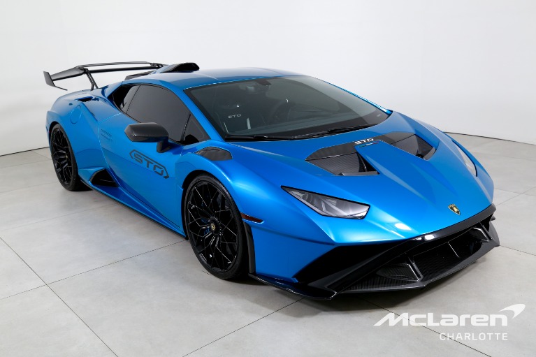 Used-2022-Lamborghini-Huracan-STO