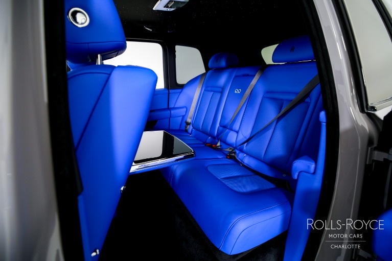 New-2027-Rolls-Royce-Black-Badge-Cullinan