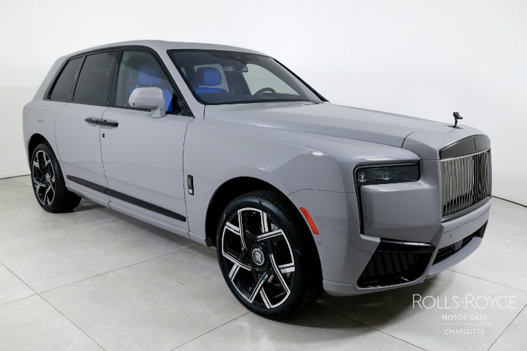 New-2027-Rolls-Royce-Black-Badge-Cullinan