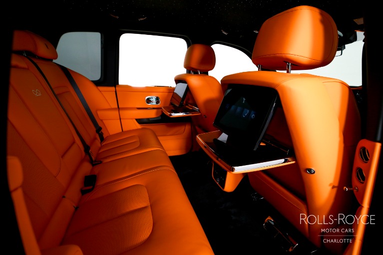 New-2027-Rolls-Royce-Black-Badge-Cullinan