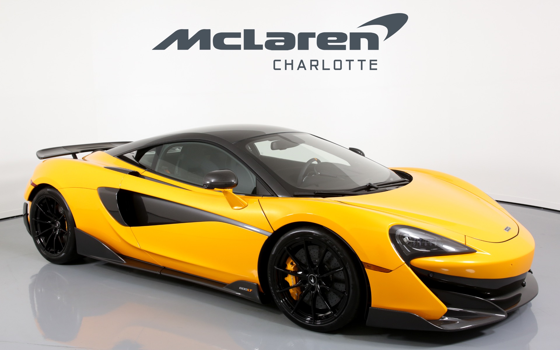 2019 McLaren 600LT Yellow & Black Charlotte McLaren